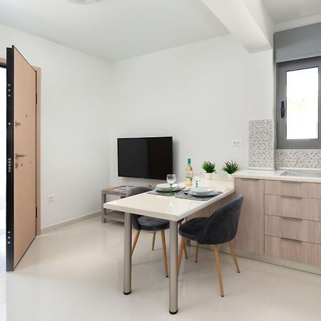 רודוס Rhodes Luxury Apartments מראה חיצוני תמונה