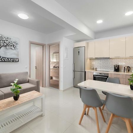 רודוס Rhodes Luxury Apartments מראה חיצוני תמונה