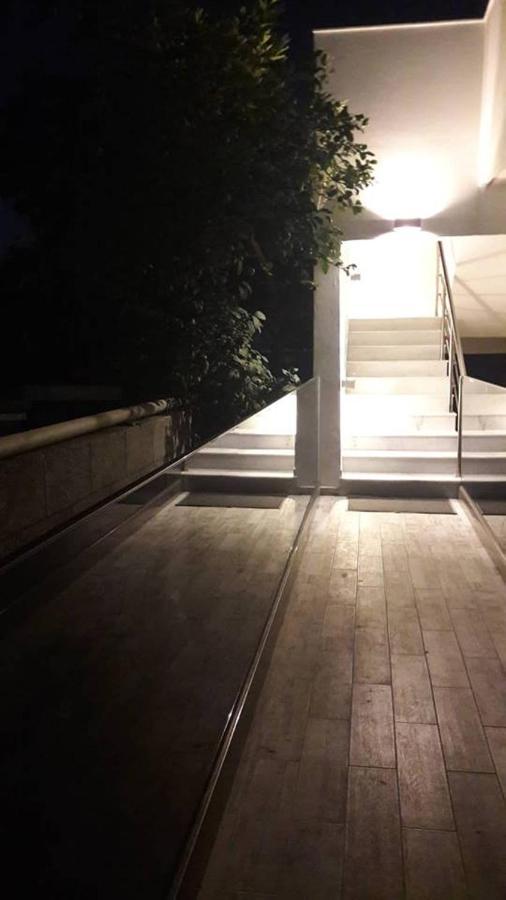 רודוס Rhodes Luxury Apartments מראה חיצוני תמונה