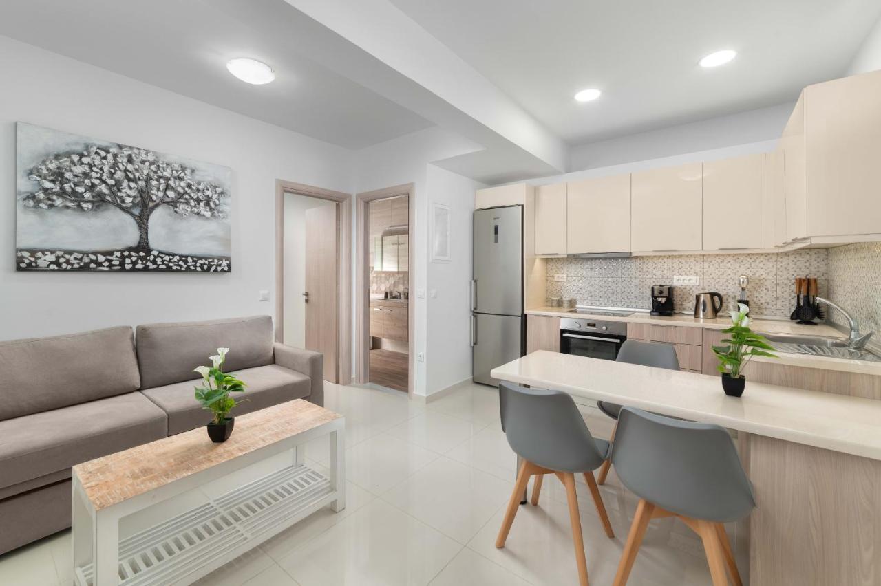 רודוס Rhodes Luxury Apartments מראה חיצוני תמונה
